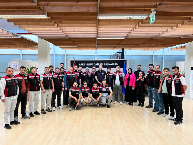 BUSKİ ve BURULAŞ arama kurtarma ekipleriyle AKOM’da istişare toplantısı