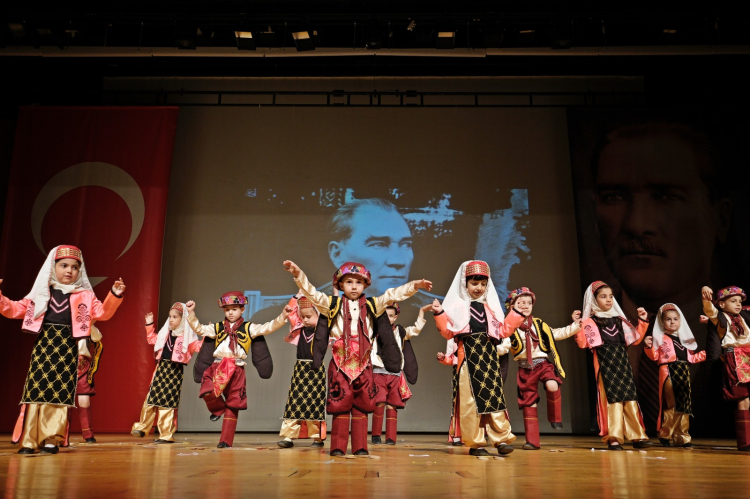 Personel Kreşi'nde yıl sonu heyecanı