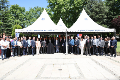Başkan Bozbey, Büyükşehir çalışanlarının bayramını kutladı
