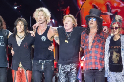 Guns N' Roses, Mattia Ahmet Minguzzi'yi andı