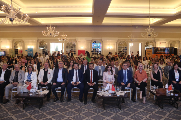 Dünya Kadın Mühendisler Günü’nde TÜMKAD’dan Görkemli Program…
