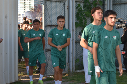 Bursaspor sezonu taraftarıyla açtı