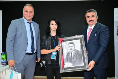 BAŞKAN YILMAZ’DAN ÖĞRENCİLERE ALTIN ÖĞÜTLER