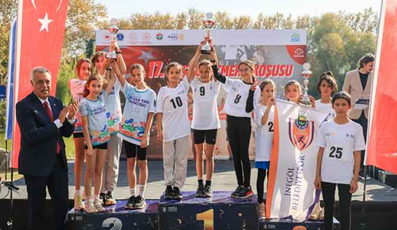 Bu yıl 17.’si düzenlenen Başöğretmen Atatürk Kros Yarışması’nda, 257 sporcu