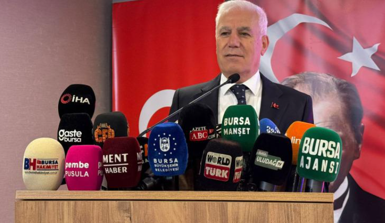 Bursa Büyükşehir Belediye Başkanı Mustafa Bozbey, aylık değerlendirme toplantısında kentin