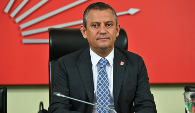 CHP’nin 39. Olağan Kurultayı’nda tek aday olarak seçime giren Özgür