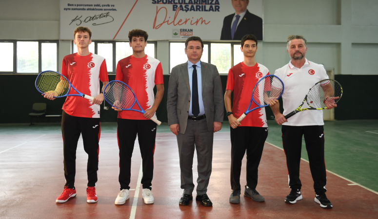 Osmangazi Belediyespor’un iki işitme engelli sporcusu, 15-26 Kasım tarihleri arasında