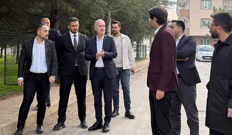 İnegöl Belediyesi Süleymaniye ve Ertuğrulgazi Mahallelerinde 3 ayrı bölgede asfalt