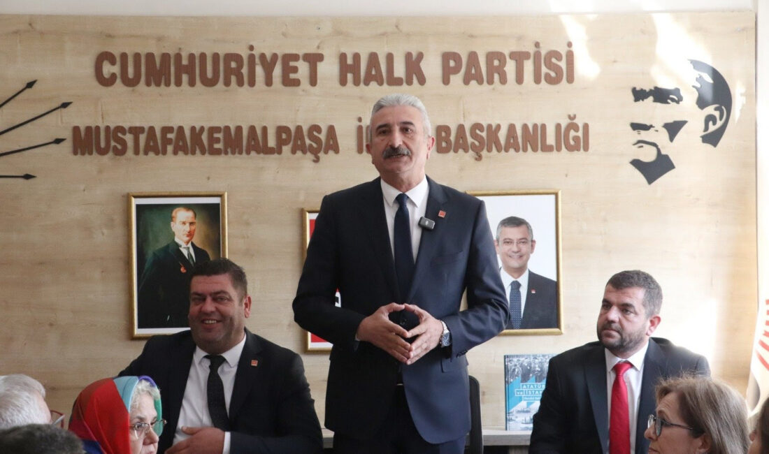 CHP Bursa İl Başkanı Nihat Yeşiltaş, Mustafakemalpaşa’da gerçekleştirdiği saha çalışmasında