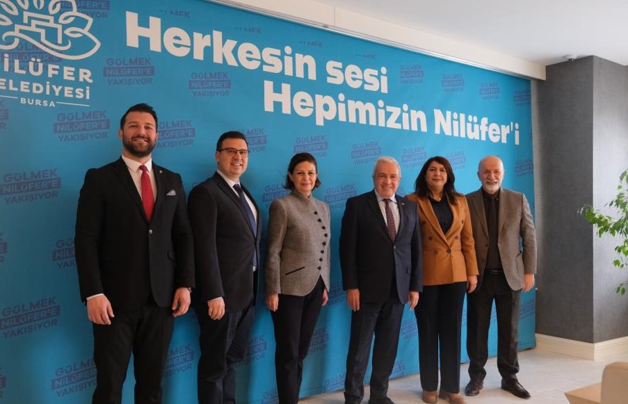 Nilüfer Belediye Başkanı Şadi Özdemir, Eskişehir Büyükşehir Belediye Başkanı Ayşe