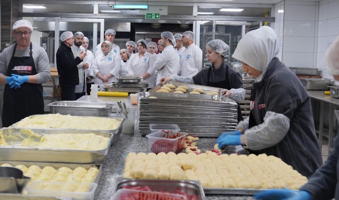 Bursa Uludağ Üniversitesi Harmancık Meslek Yüksekokulu Aşçılık Programı öğrencileri, sektör