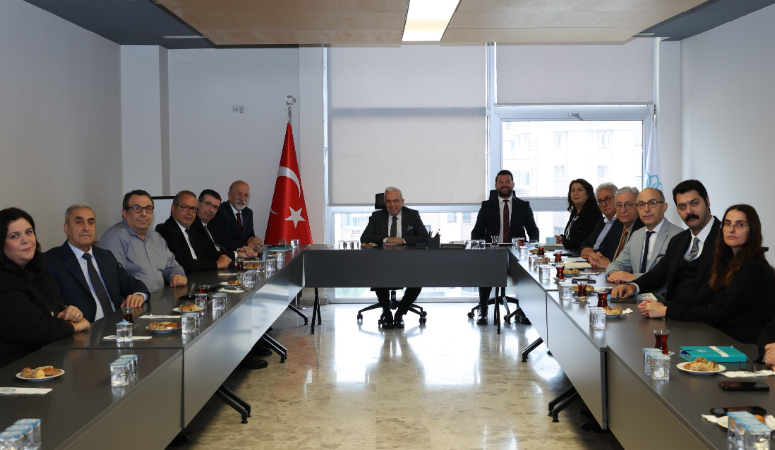 Nilüfer Belediye Başkanı Şadi Özdemir, ilçede faaliyet gösteren organize sanayi