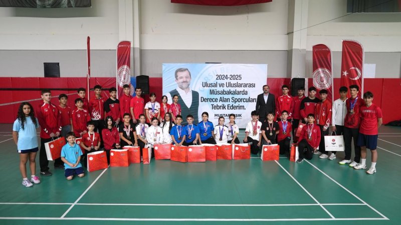 Gürsu Belediyesi, spora ve sporcuya verdiği desteği yeni başarılarla taçlandırıyor.


