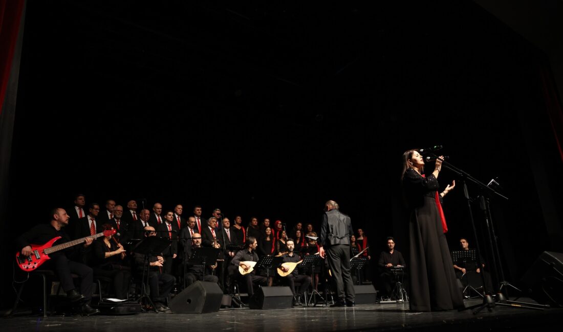 Nilüfer Belediyesi Türk Halk Müziği Korosu, “Yeni Yıl Konseri” ile