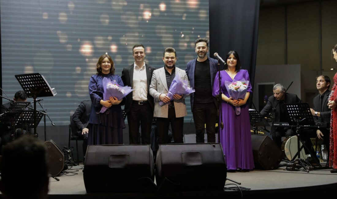 Bursa Büyükşehir Belediyesi Orkestra Şube Müdürlüğü tarafından düzenlenen ‘Yüreğimizdeki Ezgiler’