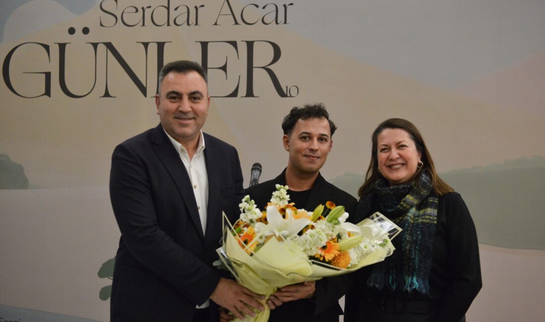 Bursa Büyükşehir Belediyesi, Ressam Serdar Acar’ın eserlerini ‘Günler’ isimli sergiyle