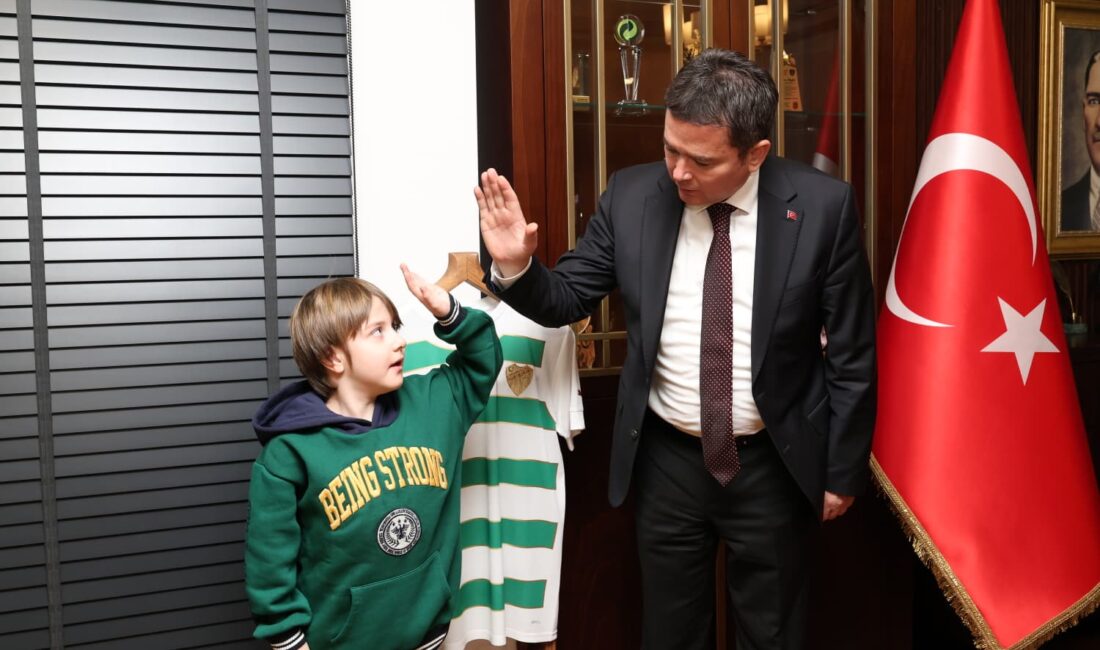 Osmangazi Belediye Başkanı Erkan Aydın, DMD (Duchenne Musküler Distrofi) Hastası
