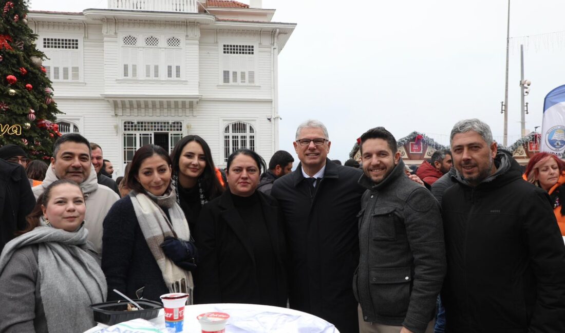 Yoğun bir yılı geride bırakan Mudanya Belediyesi ailesi, Başkan Deniz