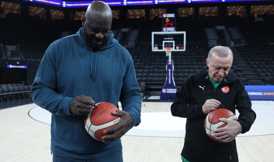 Cumhurbaşkanı Recep Tayyip Erdoğan, basketbol efsanesi Shaquille O’Neal ile buluştu.