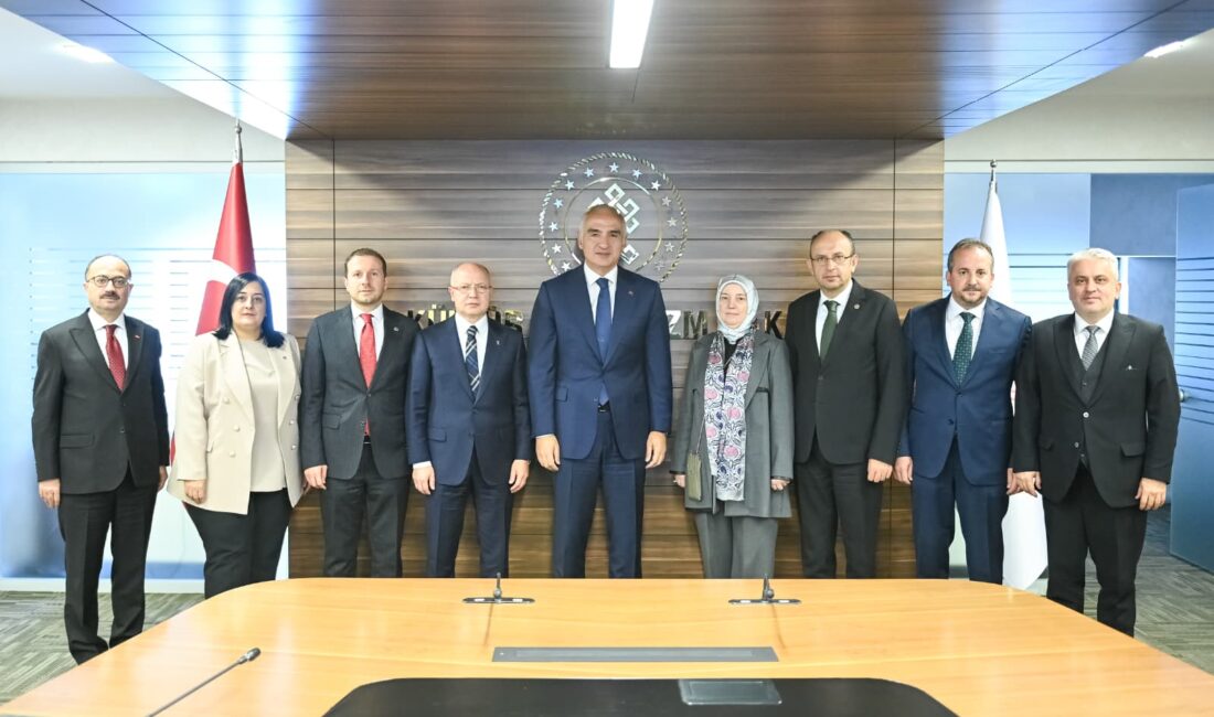 Kültür ve Turizm Bakanı Mehmet Nuri Ersoy, AK Parti Bursa