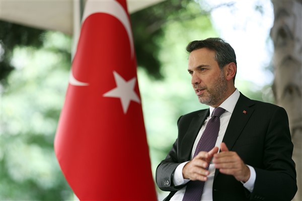 Enerji ve Tabii Kaynaklar Bakanı Alparslan Bayraktar, Birleşik Krallık Enerji