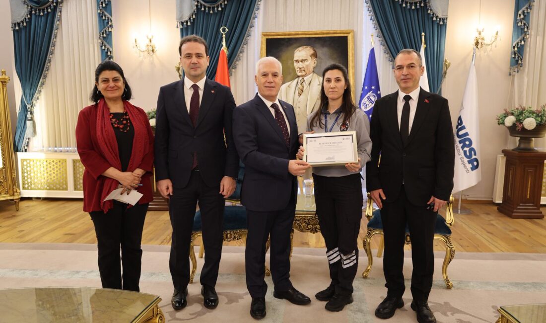  Bursa Büyükşehir Belediye Başkanı Mustafa Bozbey, Büyükşehir Belediyesi’nin Ana