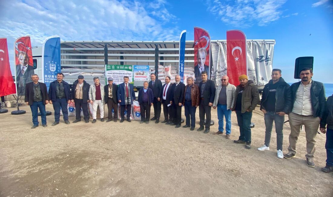 Kırsal kalkınmaya büyük önem vererek her zaman çiftçinin yanında olan