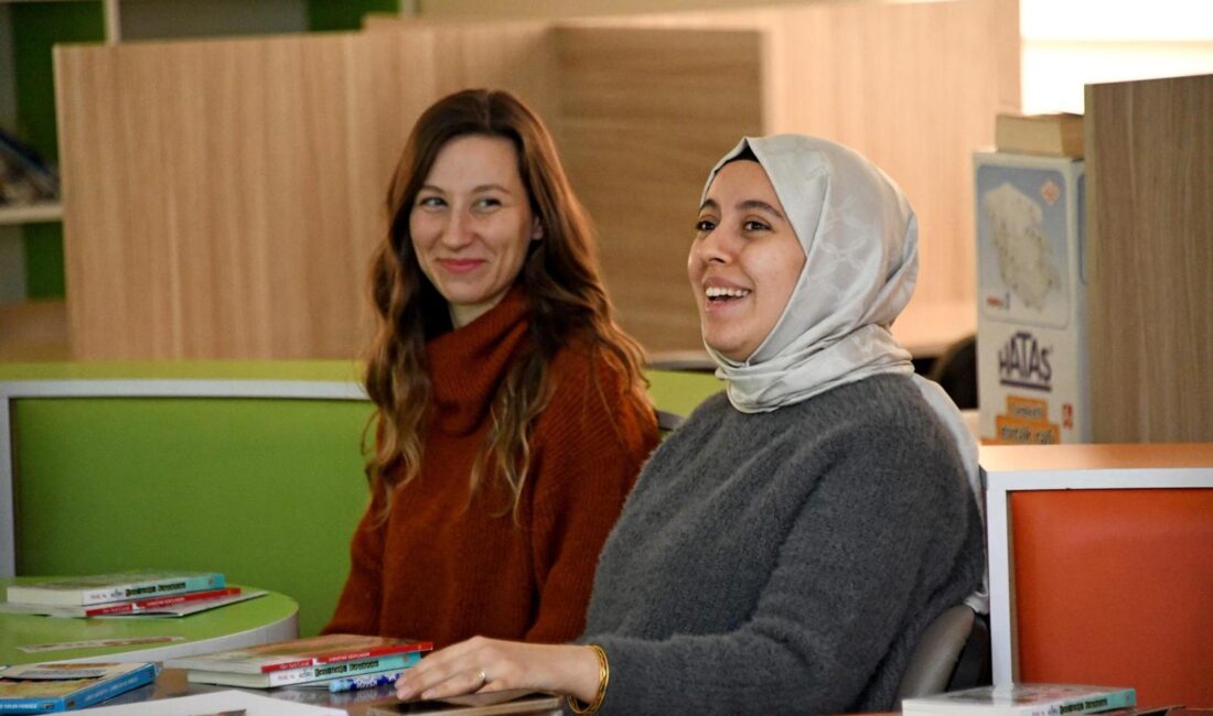 Osmangazi Belediyesi, velilerin çocuklarıyla kitap ilişkisini güçlendirmek ve çocuklara erken