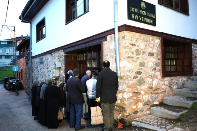 Osmangazi Belediyesi haftanın 6 günü Somuncu Baba Evi, Fırını ve