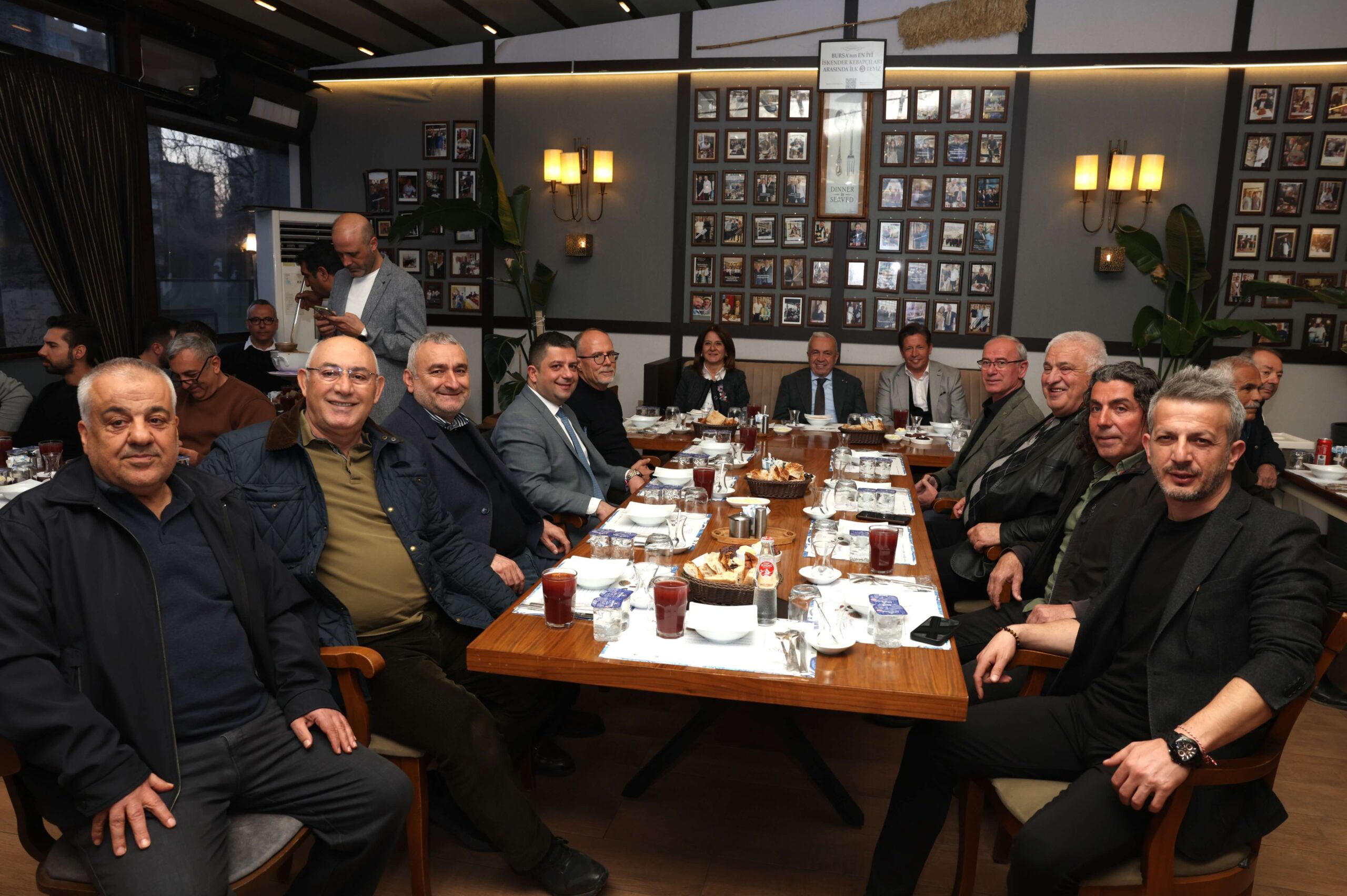 Nilüfer’deki amatör spor kulüp temsilcileriyle bir araya gelen Nilüfer Belediye