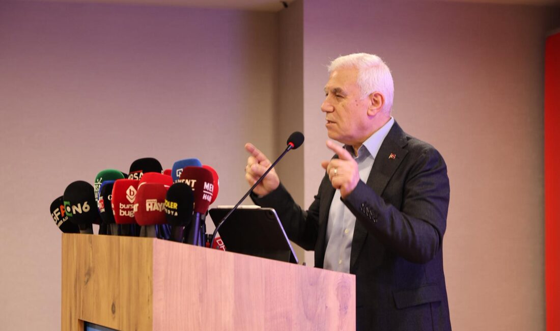  Bursa Büyükşehir Belediye Başkanı Mustafa Bozbey, sosyal belediyecilik anlayışını