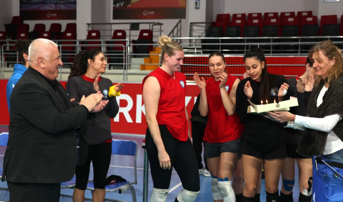 Nilüfer Belediyespor Eker Kadın Voleybol Takımı, Aras Kargo ile oynayacağı