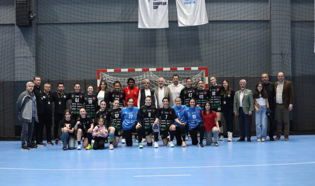 Bursa Büyükşehir Belediyespor, EHF Kadınlar Avrupa Kupası yarı finali ilk