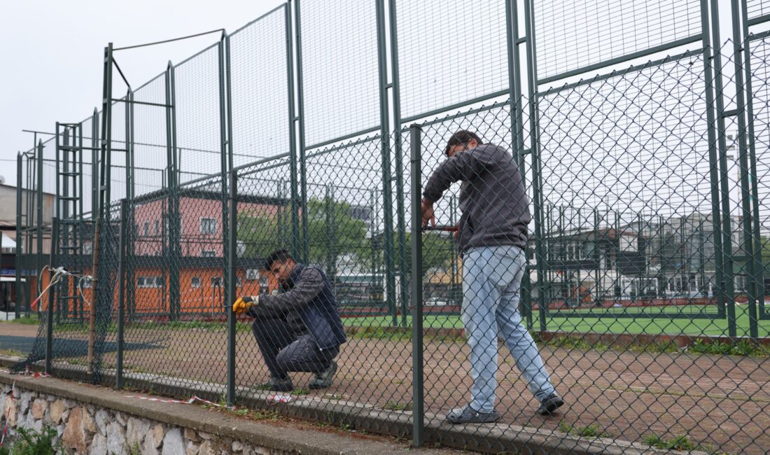 Gençleri sporla daha fazla buluşturmak için yatırımlarını sürdüren Bursa