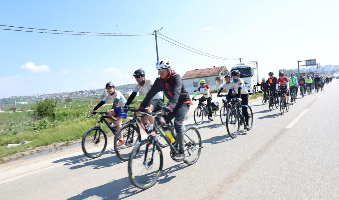 Granfondo Bursa hazırlıkları kapsamında düzenlenen “Parkura Doğru” buluşmasında bir araya