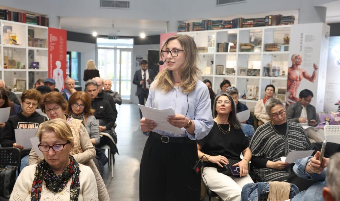 Nilüfer Belediyesi tarafından düzenlenen “Türkiye'de Yaşlanma Politikaları” etkinliğinde, Türkiye’nin hızla