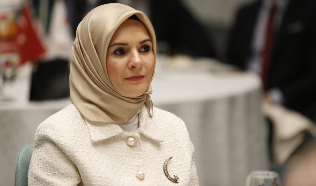Aile ve Sosyal Hizmetler Bakanı Mahinur Özdemir Göktaş, Türkiye’nin yaşlanan