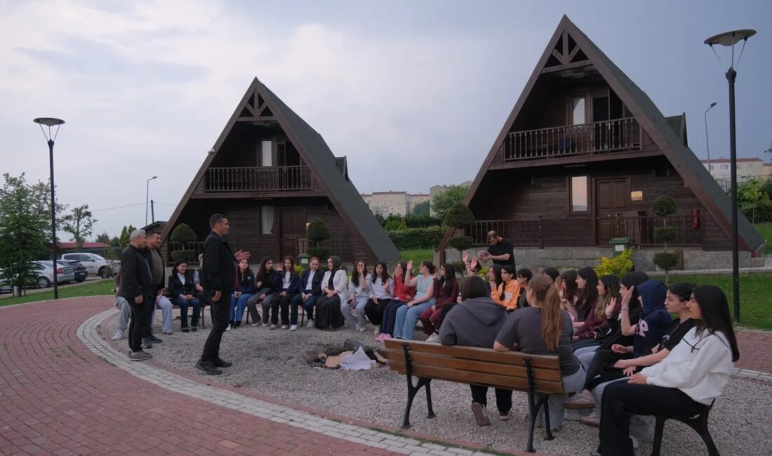 İnegöl bu yıl TÜBİTAK Bilim Kamplarına ev sahipliği yapıyor. İnegöl