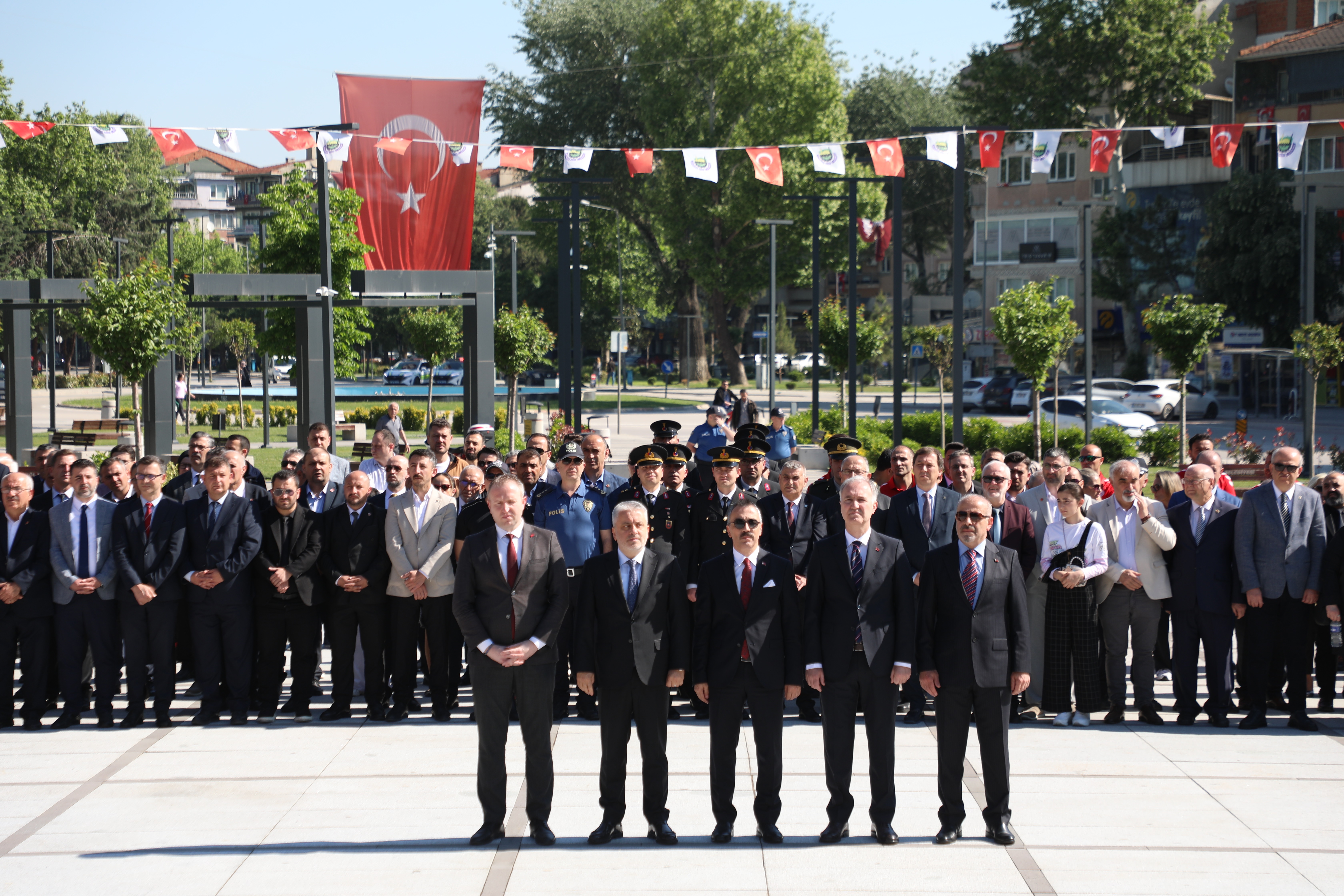İnegöl’de 19 Mayıs Atatürk’ü Anma, Gençlik ve Spor Bayramı kapsamında