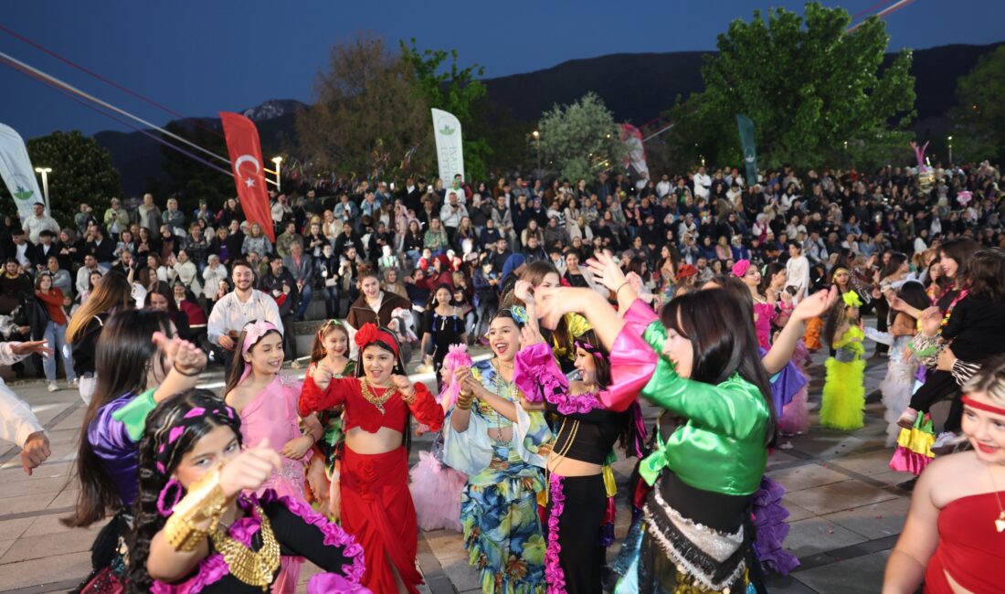 Baharın müjdecisi, bolluk ve bereketin simgesi olan Hıdırellez, Osmangazi’de binlerce