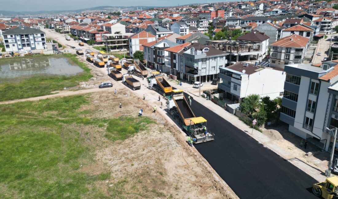 İnegöl'de altyapı ve üstyapı çalışmalarını hızlandıran Bursa Büyükşehir Belediyesi, vatandaşlardan