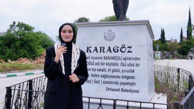 Uşak Üniversitesi İletişim Fakültesi Yeni Medya ve İletişim Bölümü öğrencileri,
