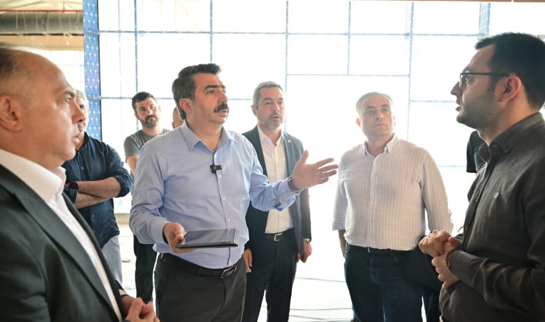 Yıldırım Belediyesi’nin ilçeye kazandıracağı Piremir Gençlik ve Spor Merkezi’ndeki inşaat
