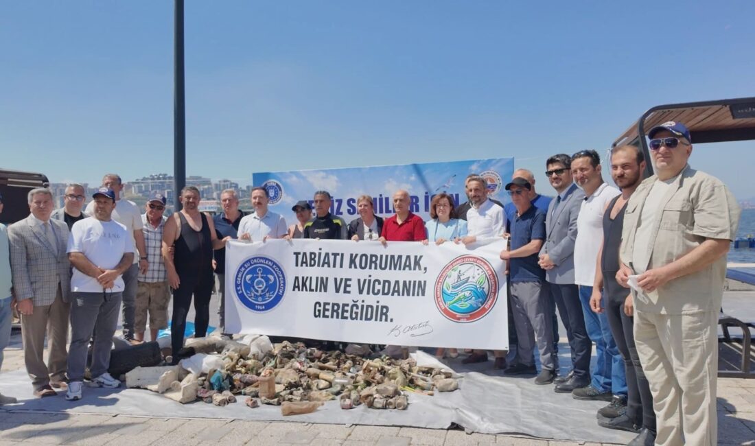 Bursa Büyükşehir Belediyesi tarafından Çevre Haftası kapsamında düzenlenen Gemlik Deniz