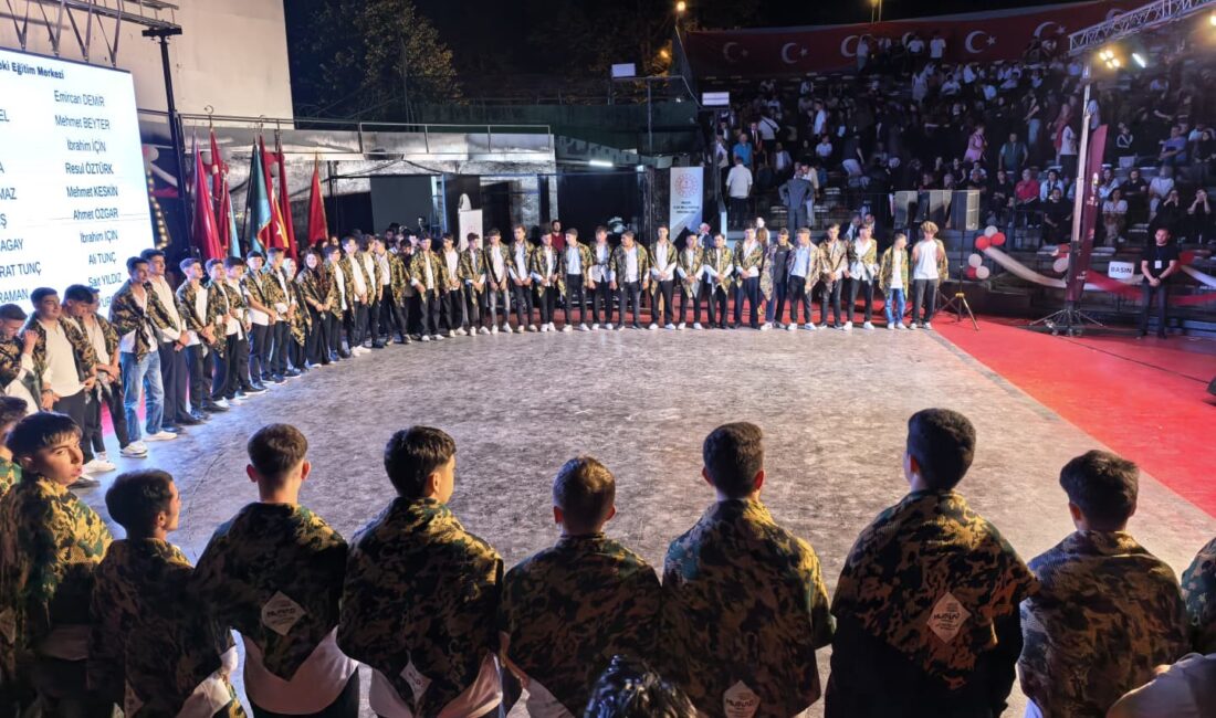 Bursa’nın İnegöl ilçesinde Mesleki ve Teknik Anadolu Liselerinden mezun olan