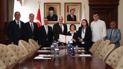 Bursa'nın İnegöl ilçesinde 7 birimli Aile Sağlığı Merkezi için bağış