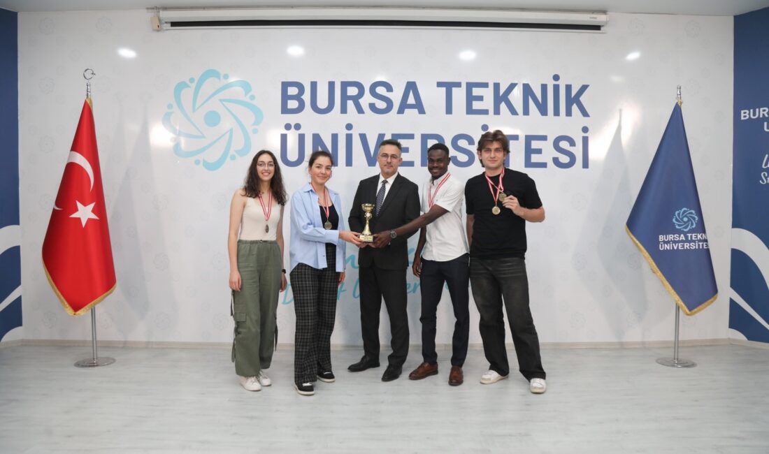 Bursa Teknik Üniversitesinde (BTÜ) geleneksel hale gelen "12. Rektörlük ve