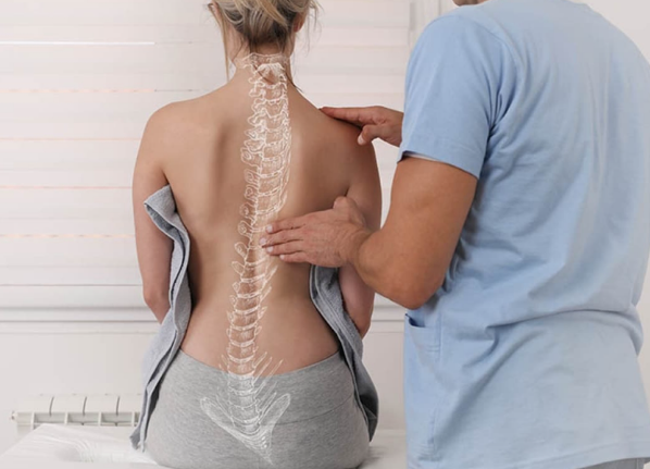 Ortopedi ve Travmatoloji Uzmanı Prof. Dr. Hayati Aygün, skolyozda erken