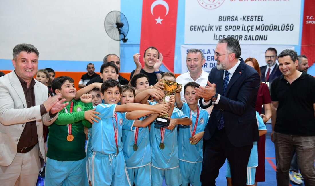 Kestel Belediyesi’nin spora ve gençliğe yönelik destekleri aralıksız sürüyor. 