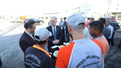 İnegöl Belediye Başkanı Alper Taban, temizlik işleri şantiyesinde Temizlik İşleri